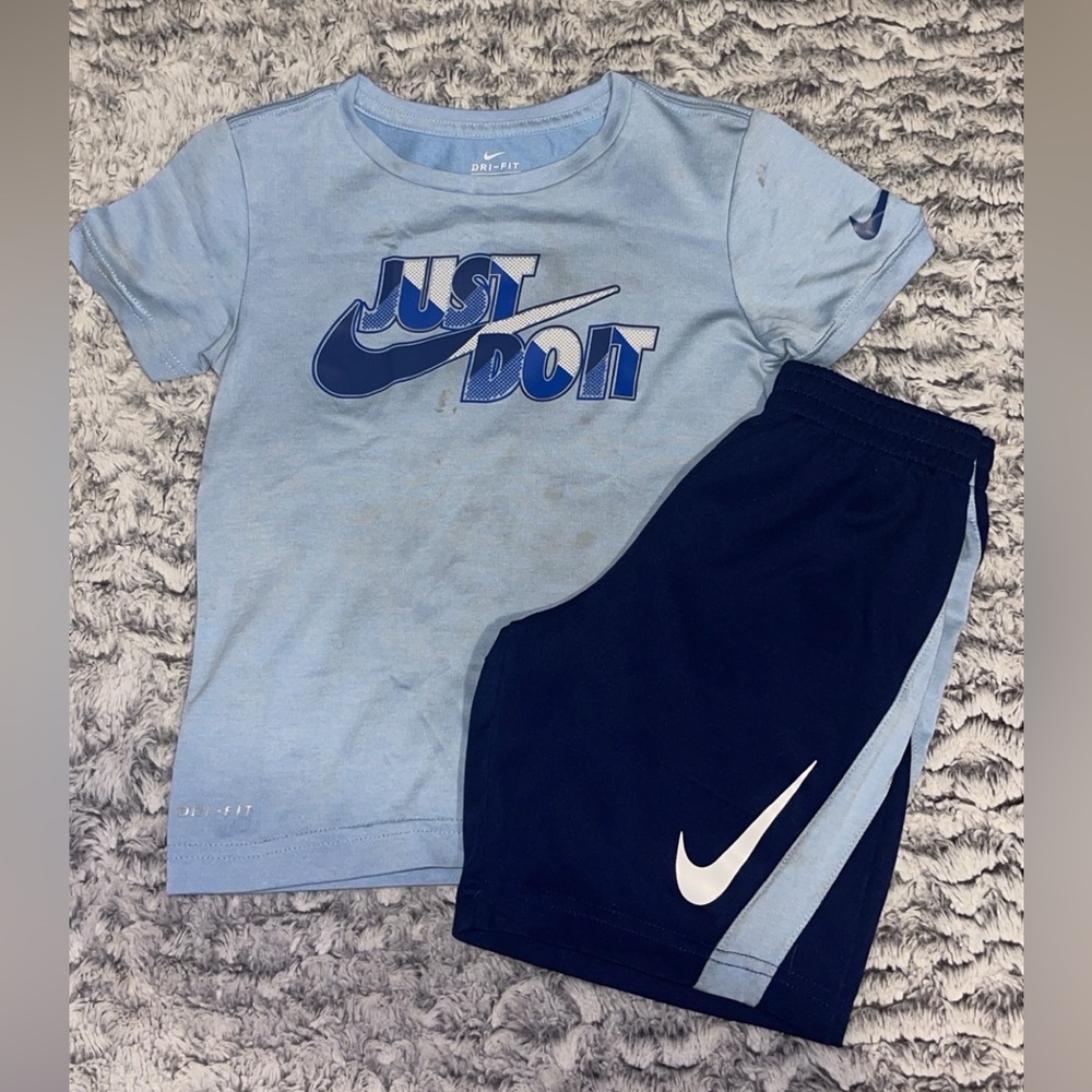 Nike Light Blue and Navy Just Do It Set